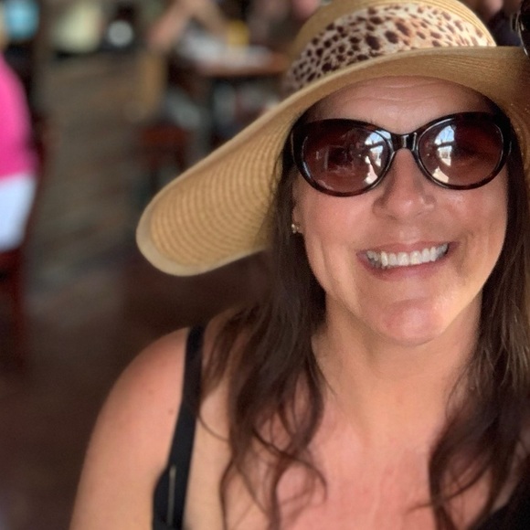 Meet your Posher, L - Picture 1 of 1